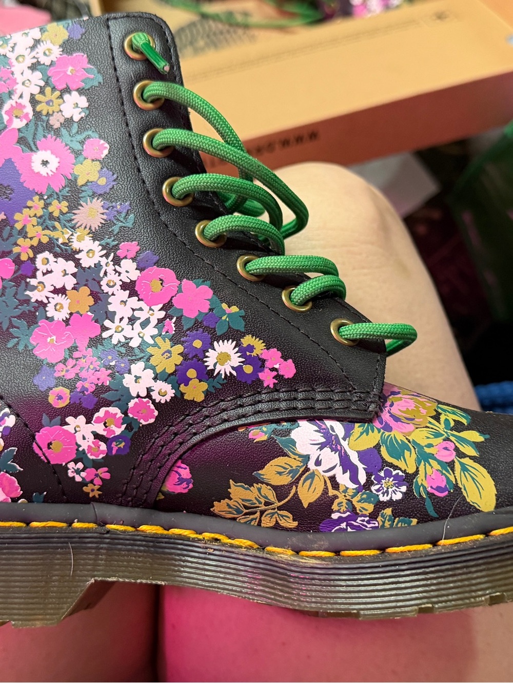 Dr. Martens 1460 Pascal Black-Multi Vintage Floral Backhand size 7 - Picture 6 of 7